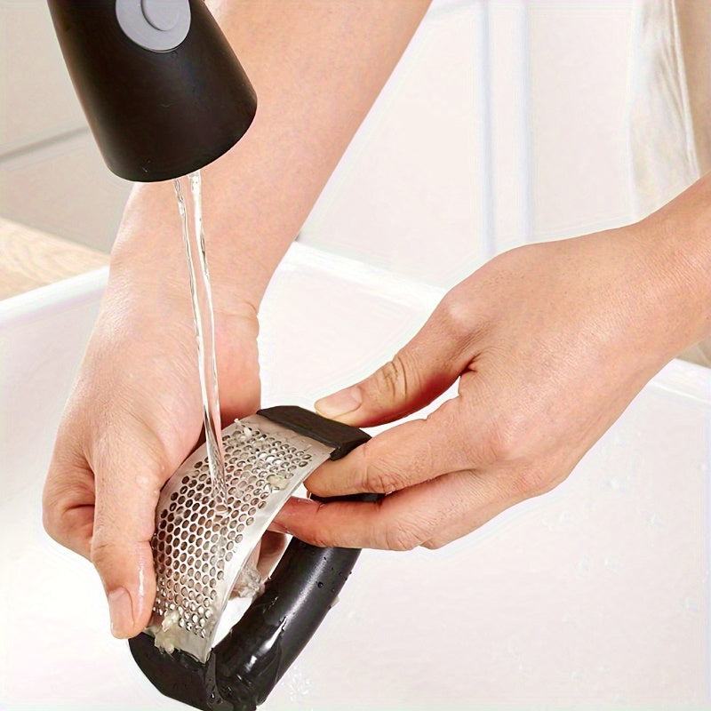 Stainless Steel Garlic Presser – Manual Kitchen Garlic Crusher